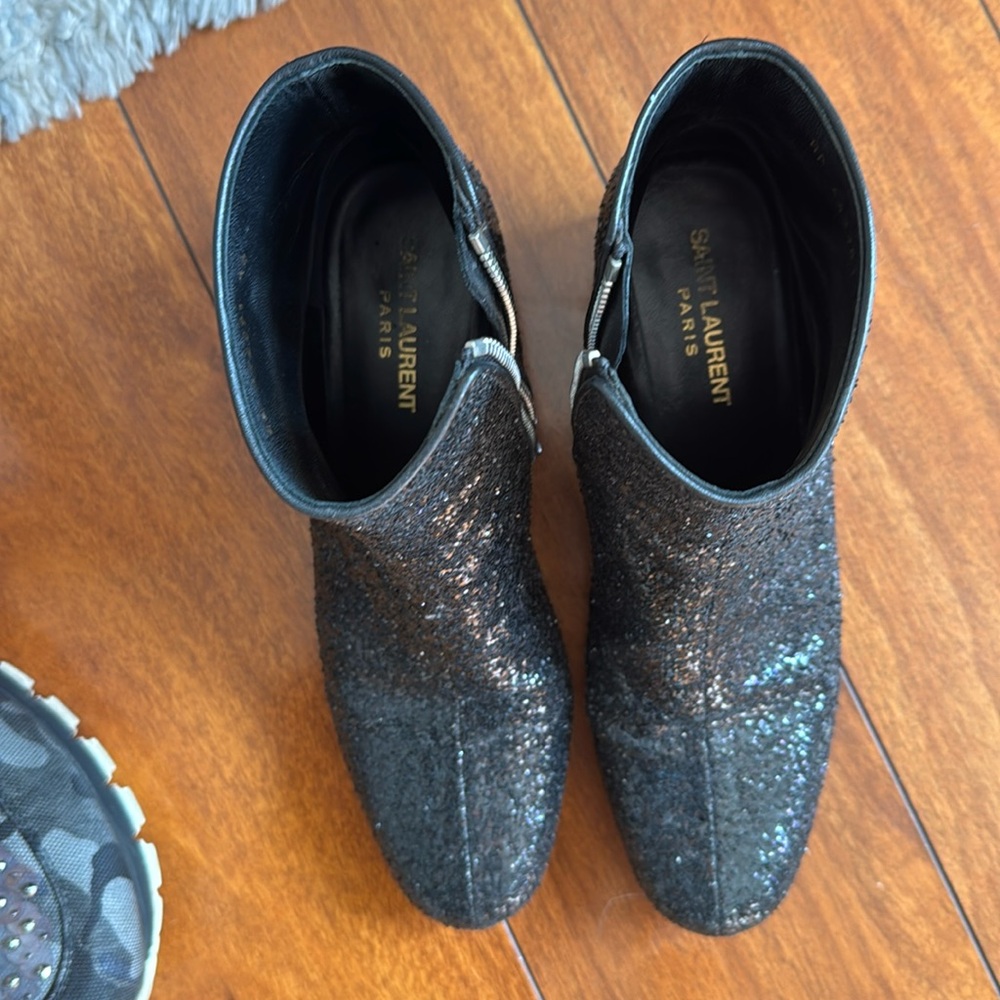 Saint Laurent Paris. Size 38.